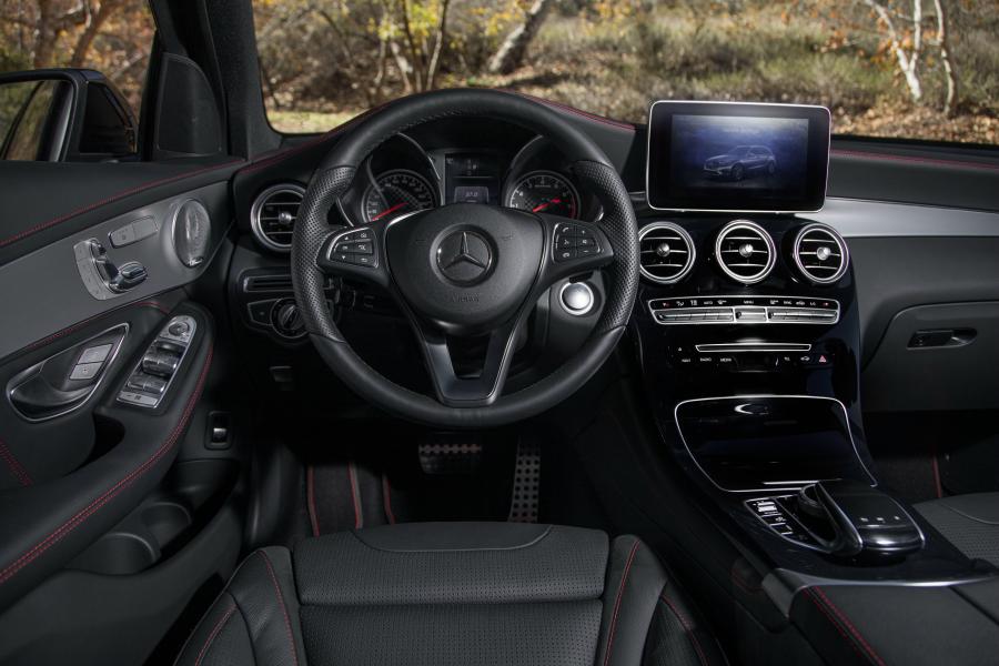 Торпедо Mercedes-AMG GLC43 4Matic 2016 года  (NA) (фото 18 из 20)